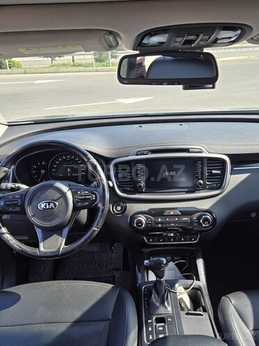 Kia Sorento 2015, 214,000 km - 2.0 л - Salyan