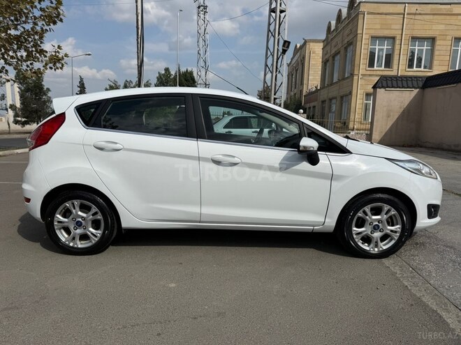 Ford Fiesta 2013, 134,823 km - 1.6 l - Gəncə