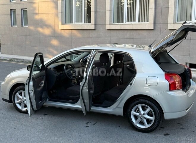 Toyota Corolla 2005, 391,000 km - 1.4 l - Balakən