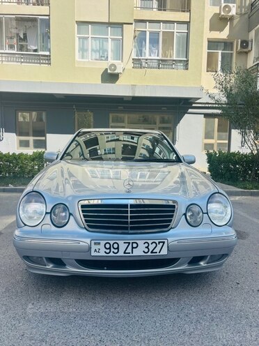 Mercedes E 270 1999, 398,000 km - 2.7 l - Bakı
