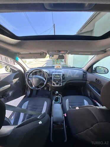 Hyundai i30 2011, 266,500 km - 1.6 л - Bakı