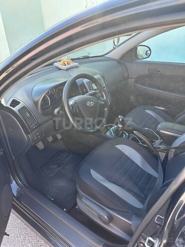 Hyundai i30 2011, 266,500 km - 1.6 л - Bakı