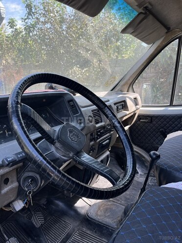 GAZ  1998, 250,000 km - 2.4 l - Mingəçevir