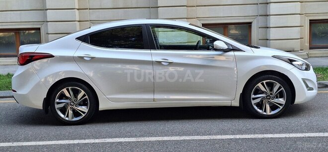 Hyundai Elantra 2015, 199,880 km - 1.8 l - Bakı