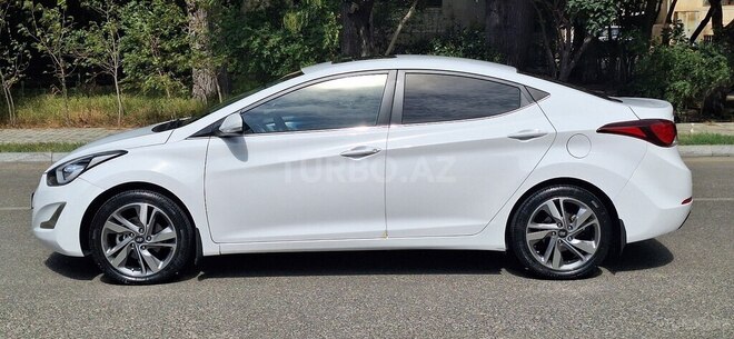 Hyundai Elantra 2015, 199,880 km - 1.8 l - Bakı