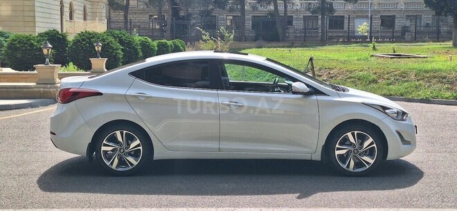 Hyundai Elantra 2015, 199,880 km - 1.8 l - Bakı
