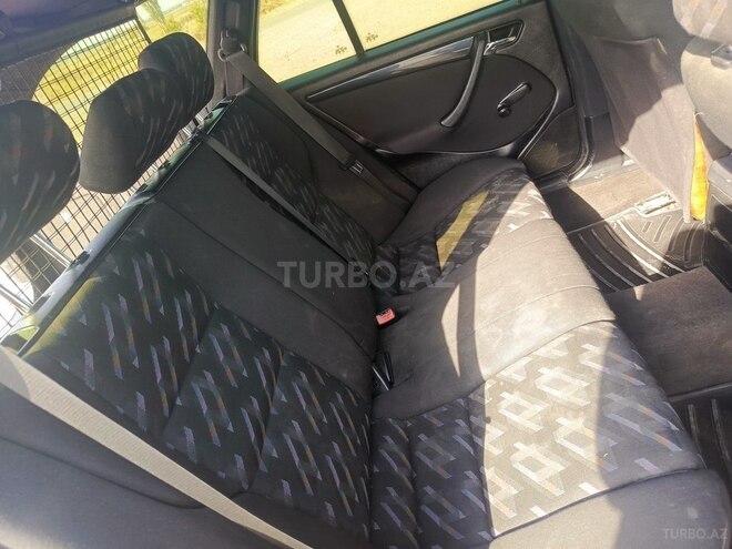 Mercedes C 200 2000, 483,336 km - 2.2 л - Goranboy