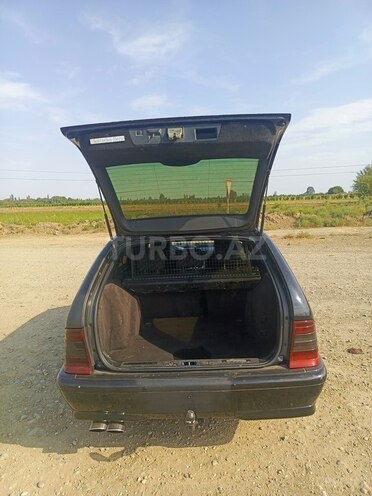 Mercedes C 200 2000, 483,336 km - 2.2 л - Goranboy