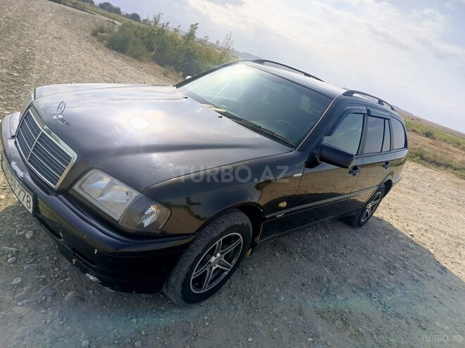 Mercedes C 200 2000, 483,336 km - 2.2 л - Goranboy