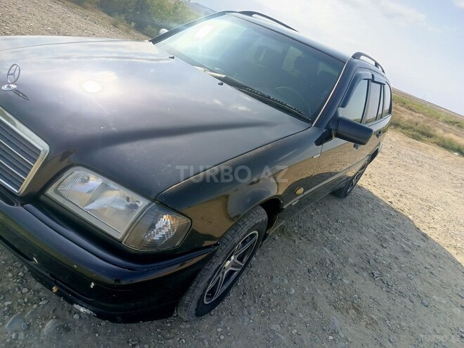 Mercedes C 200 2000, 483,336 km - 2.2 л - Goranboy