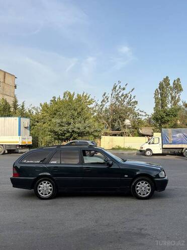 Mercedes C 220 2000, 316,000 km - 2.2 l - Bakı