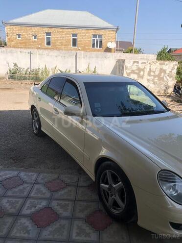 Mercedes E 220 2008, 571,000 km - 2.2 l - Bakı