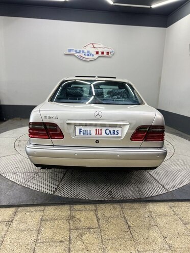 Mercedes E 240 1998, 328,111 km - 2.4 л - Sumqayıt