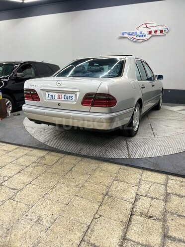 Mercedes E 240 1998, 328,111 km - 2.4 л - Sumqayıt