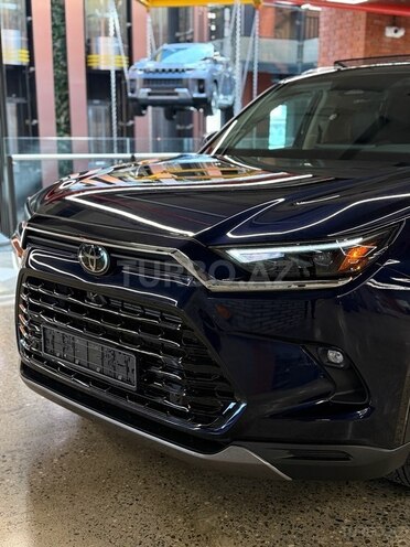 Toyota  2025, 23,500 km - 2.5 l - Bakı