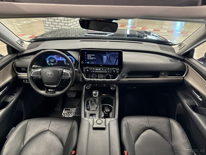 Toyota  2025, 23,500 km - 2.5 l - Bakı