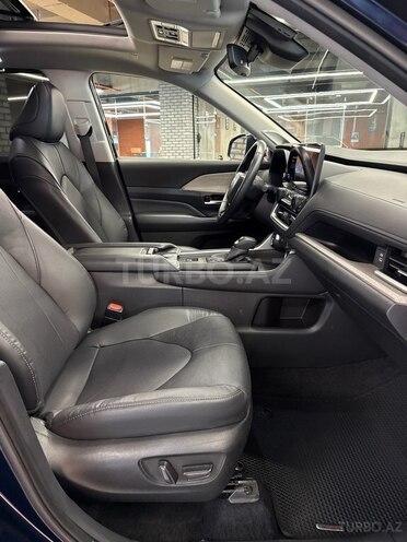 Toyota  2025, 23,500 km - 2.5 l - Bakı