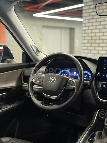 Toyota  2025, 23,500 km - 2.5 l - Bakı