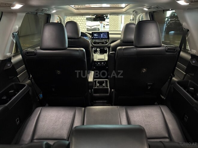 Toyota  2025, 23,500 km - 2.5 l - Bakı