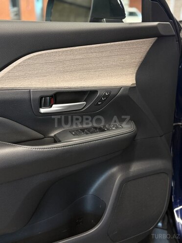 Toyota  2025, 23,500 km - 2.5 l - Bakı