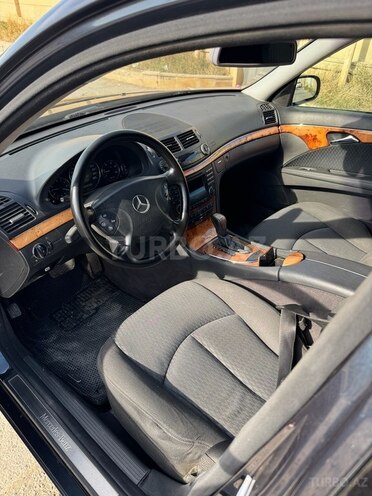 Mercedes E 220 2005, 264,000 km - 2.2 l - Bakı