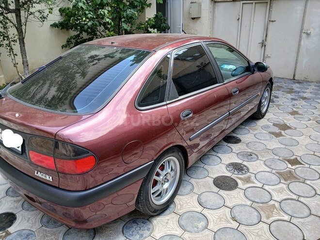 Renault Laguna 1997, 555,555 km - 1.8 l - Qax