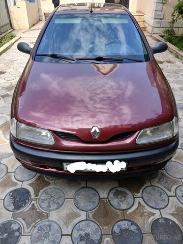 Renault Laguna 1997, 555,555 km - 1.8 l - Qax