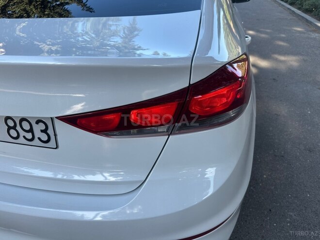 Hyundai Elantra 2018, 98,000 km - 2.0 л - Bakı