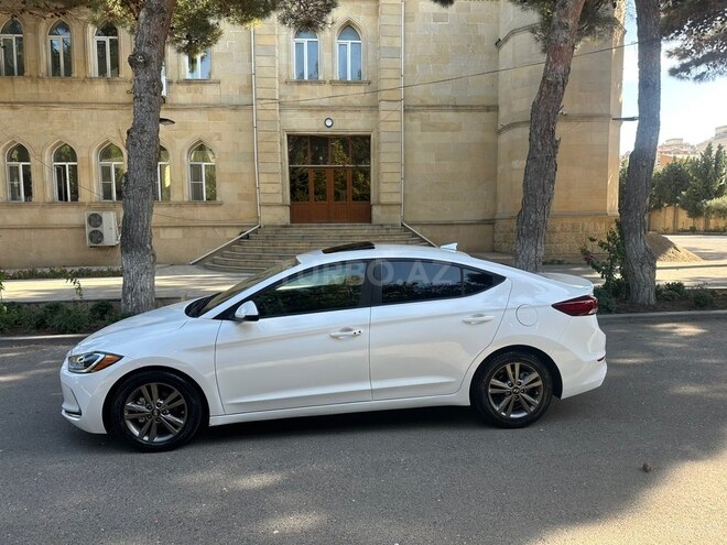 Hyundai Elantra 2018, 98,000 km - 2.0 л - Bakı
