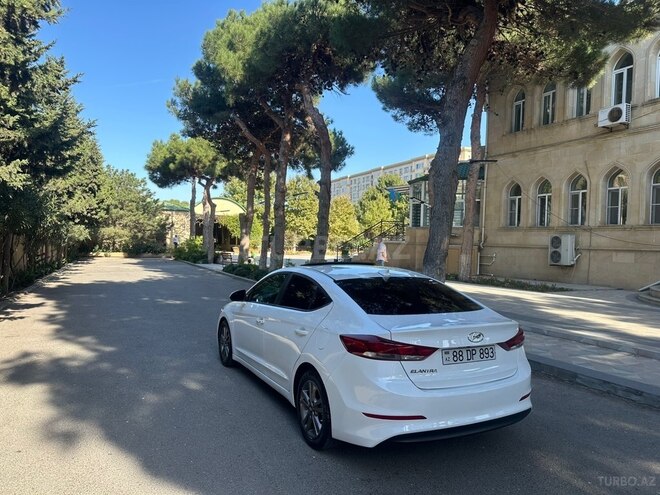 Hyundai Elantra 2018, 98,000 km - 2.0 л - Bakı