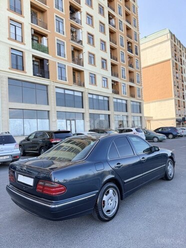 Mercedes E 220 1999, 520,000 km - 2.2 l - Bakı