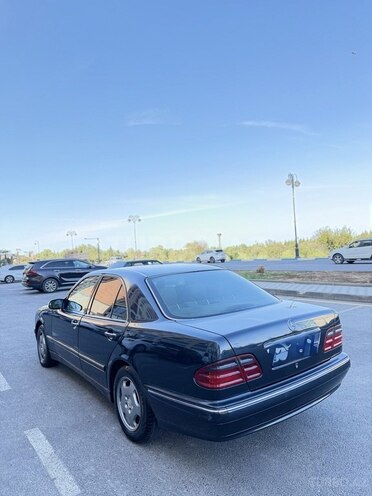 Mercedes E 220 1999, 520,000 km - 2.2 l - Bakı