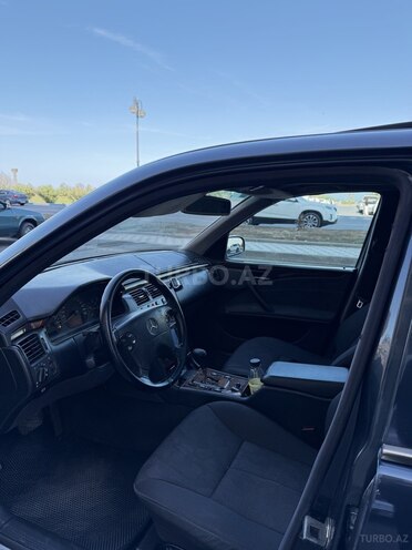 Mercedes E 220 1999, 520,000 km - 2.2 l - Bakı