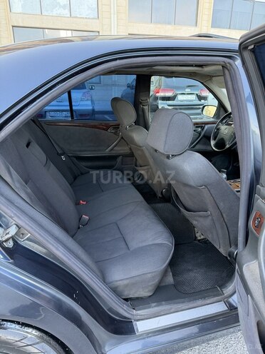 Mercedes E 220 1999, 520,000 km - 2.2 l - Bakı
