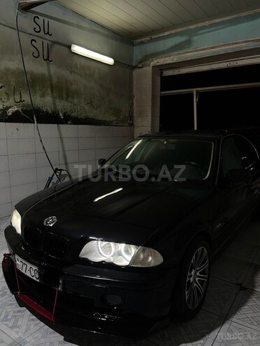 BMW 325 2000, 211,000 km - 2.5 l - Quba