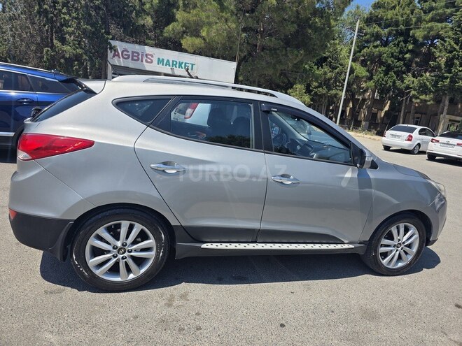 Hyundai ix35 2010, 260,000 km - 2.4 л - Sumqayıt