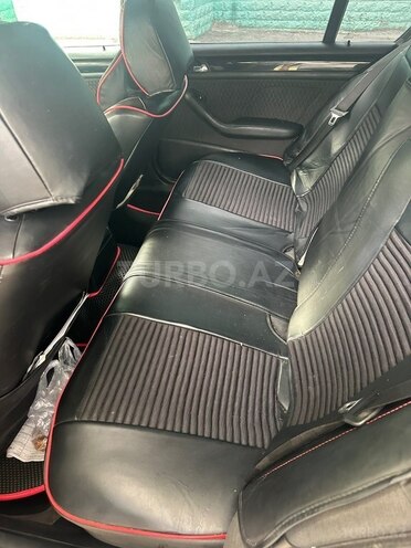 BMW 325 2000, 211,000 km - 2.5 l - Quba