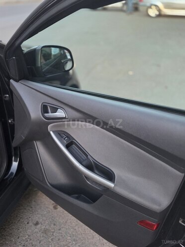 Ford Focus 2013, 233,000 km - 1.6 л - Bakı