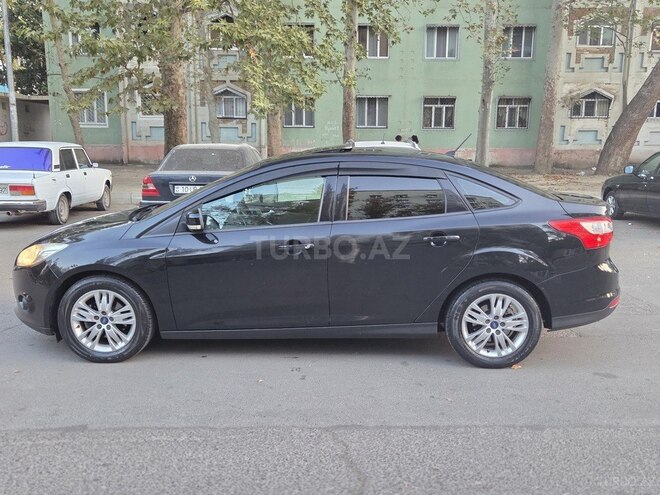 Ford Focus 2013, 233,000 km - 1.6 л - Bakı