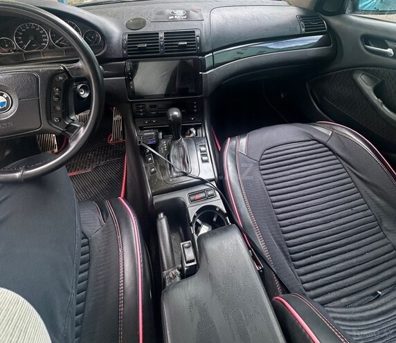 BMW 325 2000, 211,000 km - 2.5 l - Quba