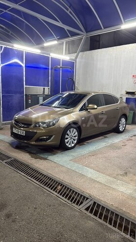 Opel Astra 2013, 174,000 km - 1.4 l - Gəncə