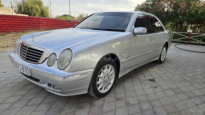 Mercedes E 270 2001, 385,000 km - 2.7 l - Salyan