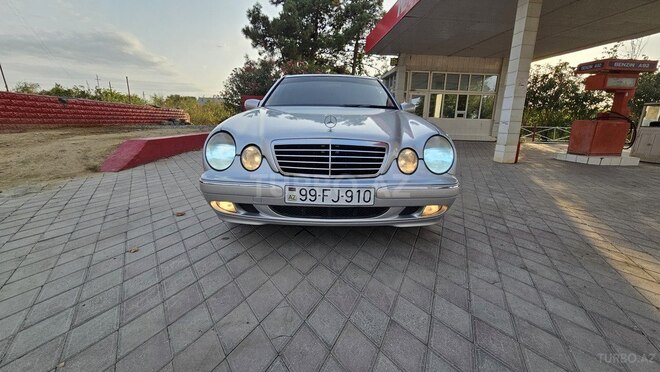 Mercedes E 270 2001, 385,000 km - 2.7 l - Salyan
