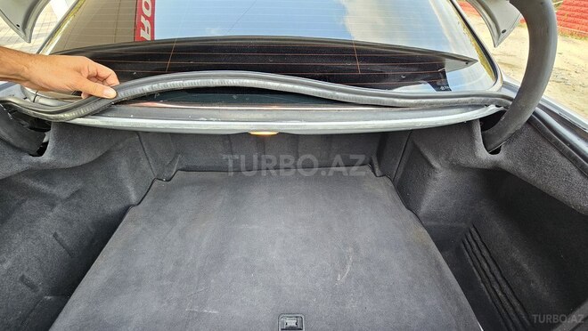 Mercedes E 270 2001, 385,000 km - 2.7 l - Salyan