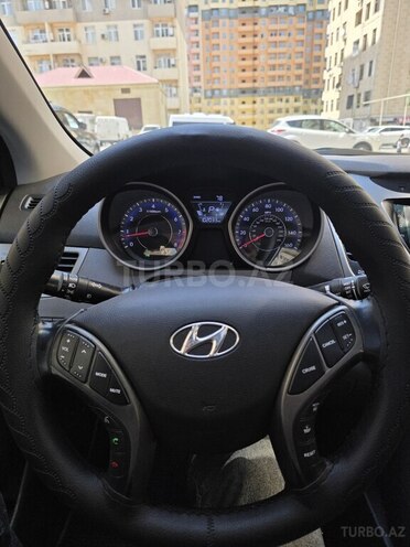 Hyundai Elantra 2015, 167,372 km - 1.8 л - Xırdalan