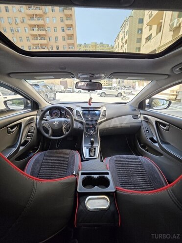 Hyundai Elantra 2015, 167,372 km - 1.8 л - Xırdalan
