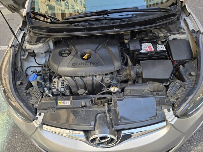 Hyundai Elantra 2015, 167,372 km - 1.8 л - Xırdalan