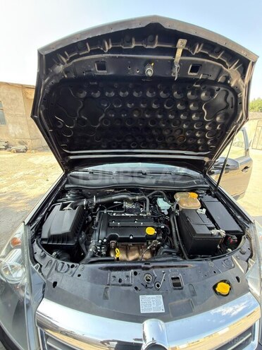 Opel Astra 2009, 390,254 km - 1.4 l - Sumqayıt
