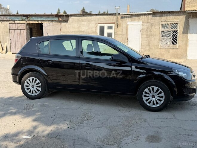 Opel Astra 2009, 390,254 km - 1.4 l - Sumqayıt