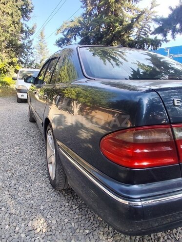 Mercedes E 320 2000, 291,150 km - 3.2 l - Bakı